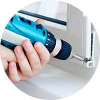 Ремонт оконной петли в Адлере