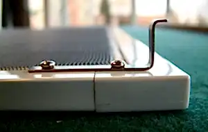 Крепления из пластика для москитных сеток