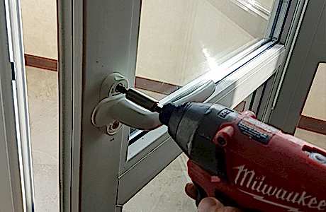 Комплексное обслуживание двери Комплексное обслуживание двери