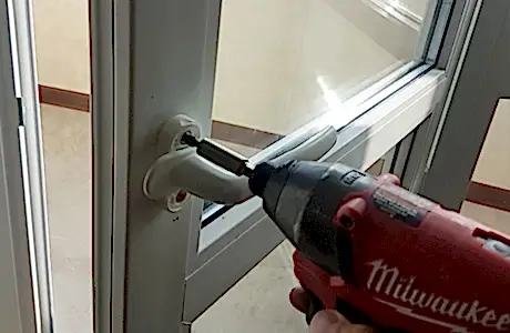 Комплексное обслуживание двери Комплексное обслуживание двери