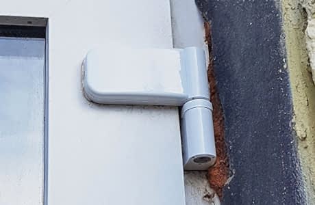 Петля входной двери ПВХ Петля входной двери ПВХ