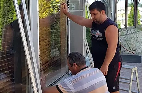Замена стеклопакета в алюминиевом фасаде Замена стеклопакета в алюминиевом фасаде