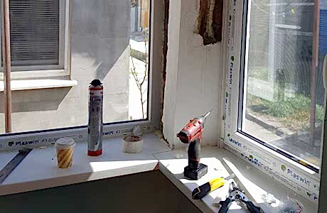 Монтаж откосов на пластиковых окнах Монтаж откосов на пластиковых окнах