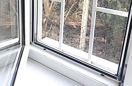 Москитные сетки на окна в частном доме Москитные сетки на окна в частном доме