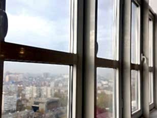 Замена глухой створки на поворотно-откидную