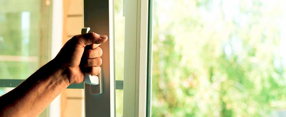 регулировка оконных конструкций