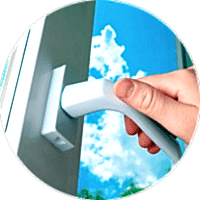 окно не закрывается