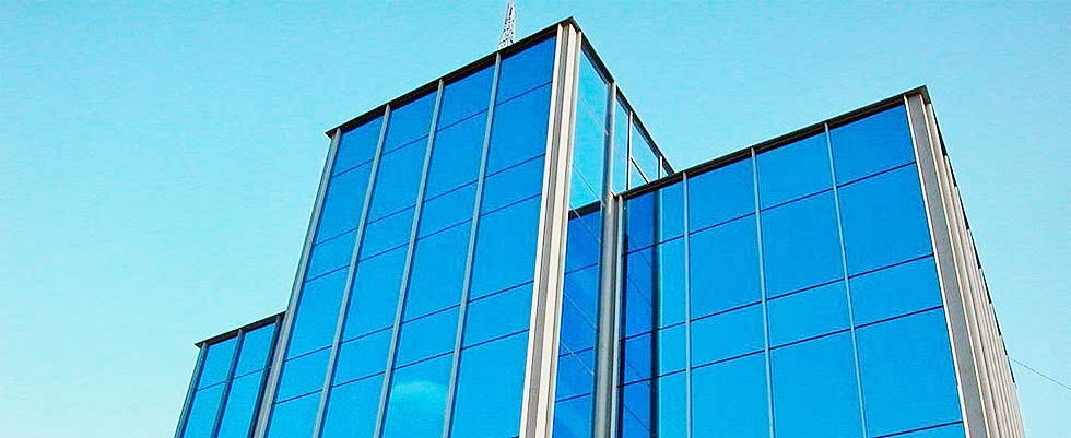 Стеклянный фасад