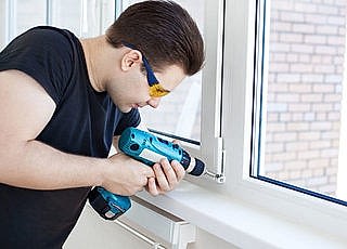 Ремонт брендированных окон