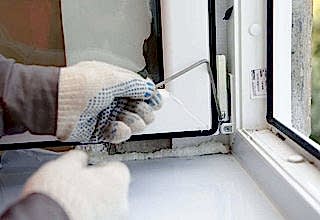 Устройство поворотно-откидной системы