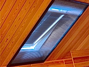 Сетки плиссе для мансардного окна