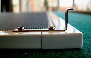 Крепления из пластика для москитных сеток