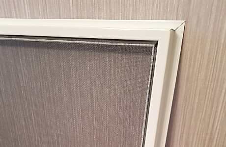 Монтаж произведенной москитной сетки Монтаж произведенной москитной сетки