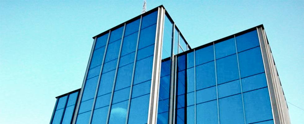 Стеклянный фасад