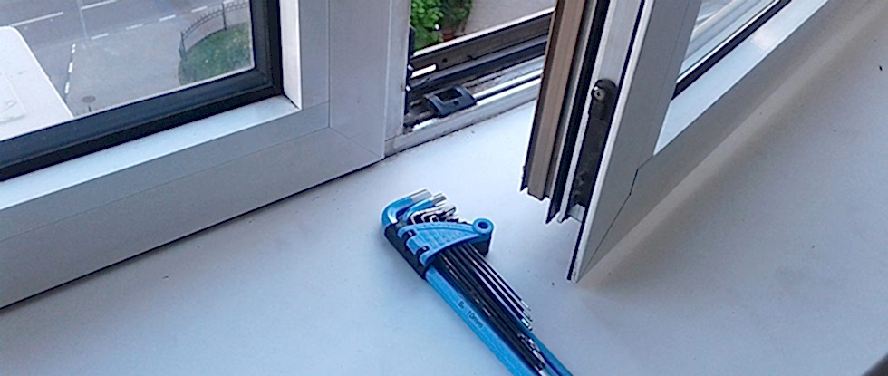 Ремонт оконных конструкций Schuco