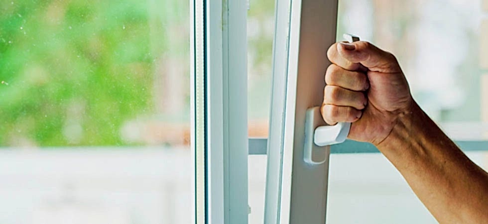 Ремонт и замена ручки окна