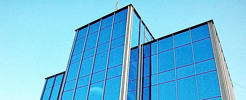 Стеклянный фасад