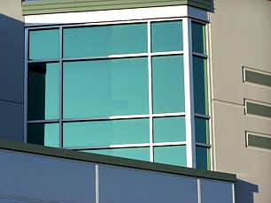 Заказать зеленую зеркальную тонировку