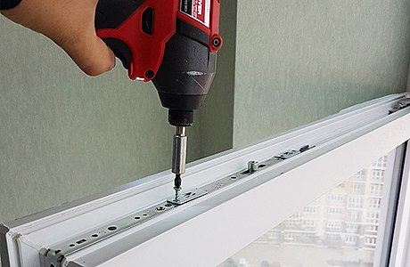 Замена и регулировка фурнитуры