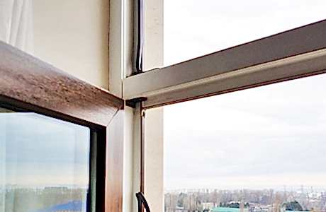 Ремонт сломанной рамы пластиковой двери