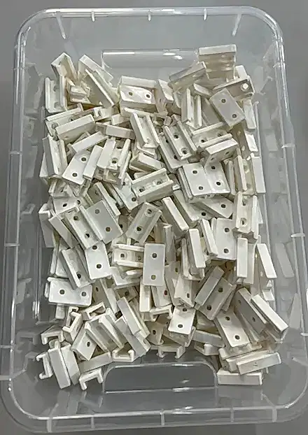 Фиксатор на раму для штор плиссе